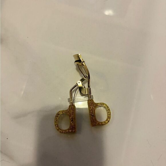 Gold eyelash curler #18 - Picture 1 of 5